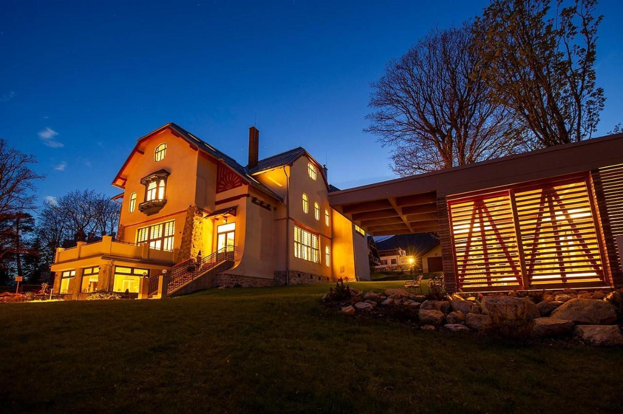 Vila Lavina Vysoké Tatry エクステリア 写真
